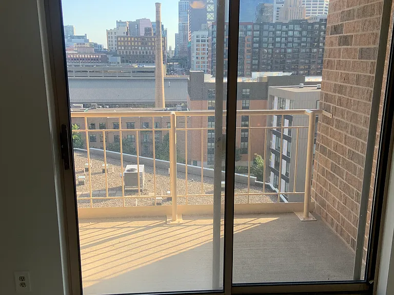 401 S 1st St #921 — Photo 10