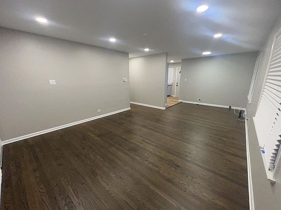 3rd image of 3242 Roesner Dr