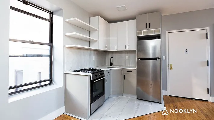 Rented by Nooklyn NYC LLC | media 13