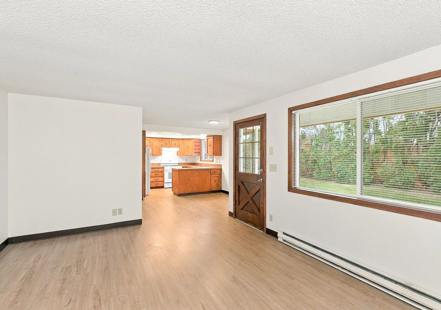 Charming 3-Bedroom 2 Bath Home in SE Salem — Photo 3