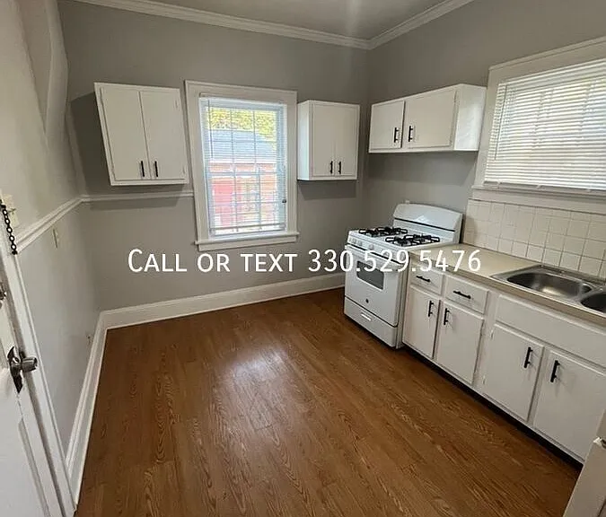 724 Crosby St #1 — Photo 4
