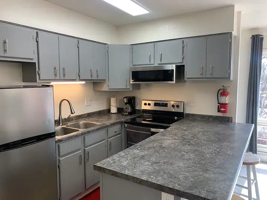1424 Orca St — Photo 4