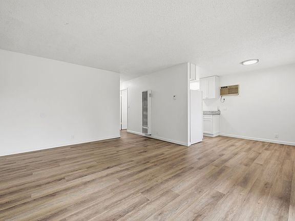 5th image of 802-816 W Lincoln Ave #814