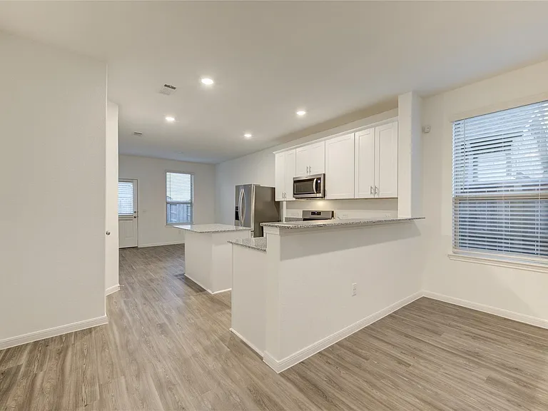 1309 Coco Ray Ln — Photo 15