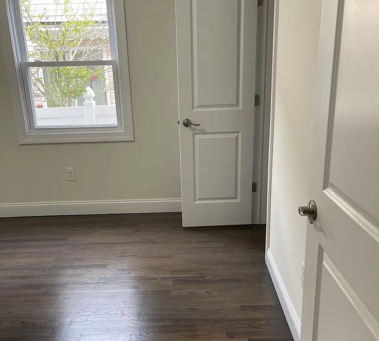 3 bed, 1310 sqft, $3,000 — Photo 4