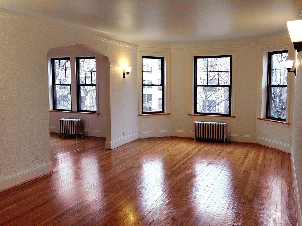 1st image of 4510 N Paulina St APT 2E
