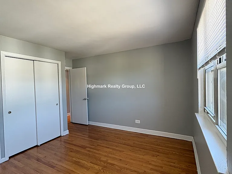 4924 Mulford St #6E — Photo 10