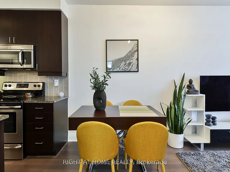 1185 The Queensway #702 — Photo 12