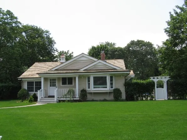 https://photos.zillowstatic.com/fp/434b36c03c7f670ec0acbf5db94b036f-p_e.webp