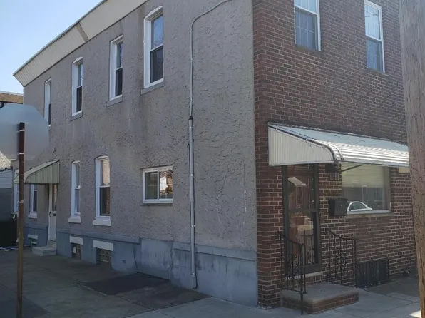 2927 Almond St, Philadelphia, PA 19134
