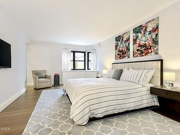 2nd image of 176 E 77th St #6AL