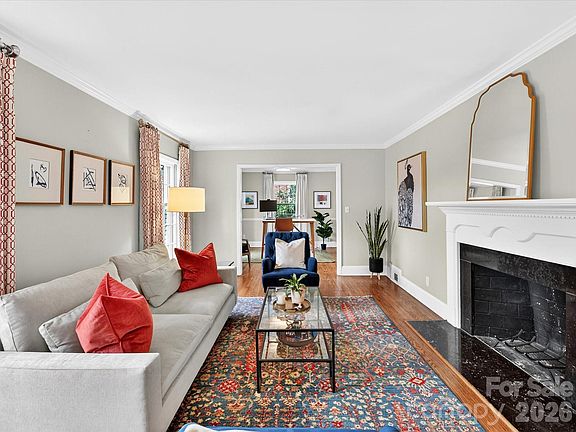 5th image of 528 Ellsworth Rd