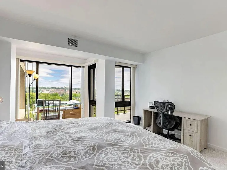1530 Key Blvd #906 — Photo 10