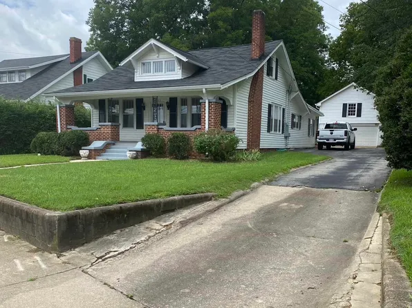 1103 College St, Oxford, NC 27565