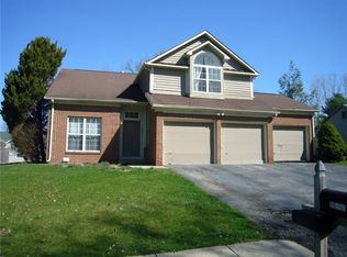 11842 Laurel Oak Dr, Indianapolis, IN 46236