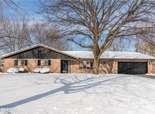 925 Ashcreek Dr, Dayton, OH 45458