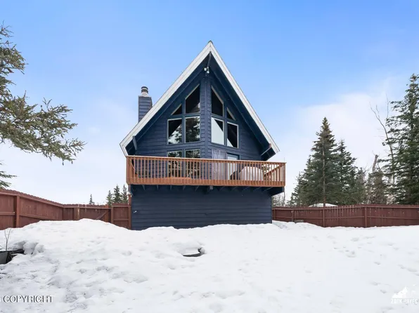 7820 Port Orford Dr, Anchorage, AK 99507