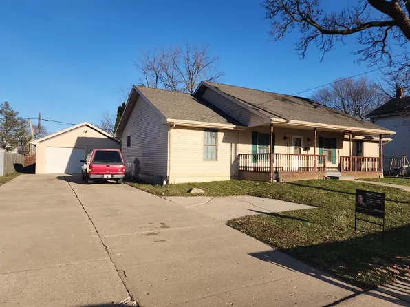 315 Center Avenue, Janesville, WI 53548