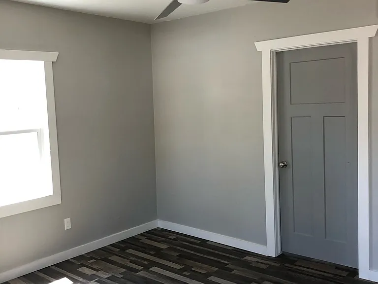 1141 N Douglas Ave — Photo 10