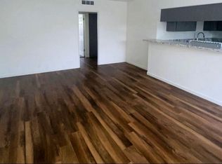 5712 Stockdale Hwy #2, Bakersfield, CA 93309
