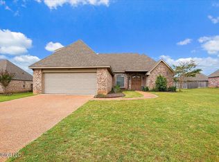 2303 Wilshire Pl, Madison, MS 39110
