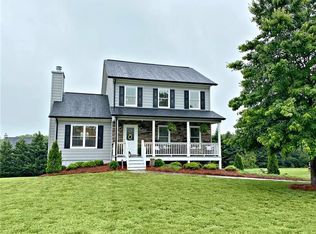 4992 Munger Ln, Hickory, NC 28602