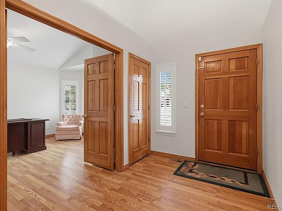 4th image of 820 Fox Hollow Lane