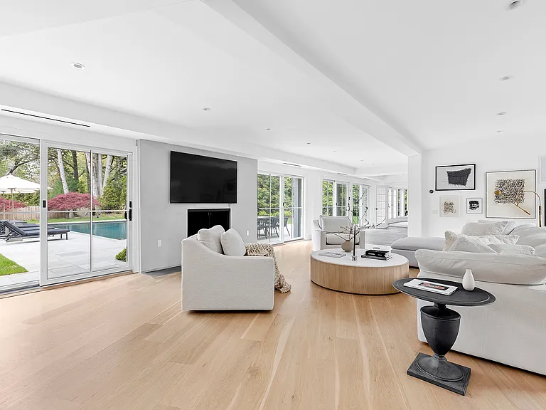 81 Skimhampton Rd — Photo 9