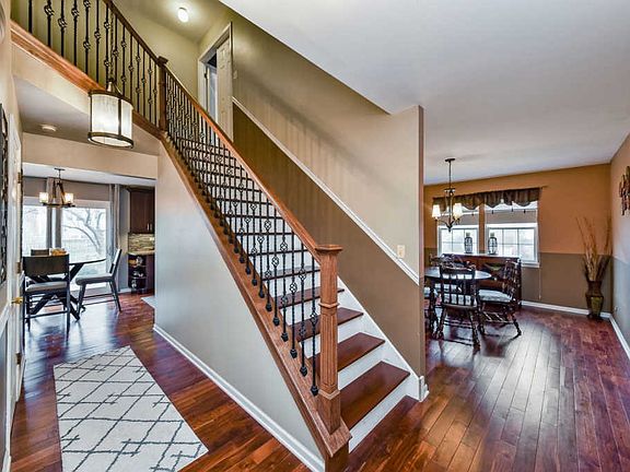 3rd image of 50 Brookshire Ct