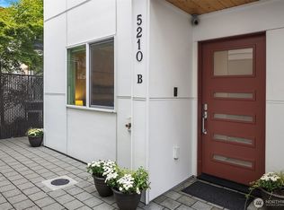 5210 B Brooklyn Avenue NE, Seattle, WA 98105