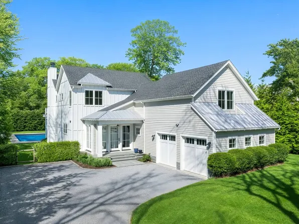 8 Waters Edge Rd, Southampton, NY 11968