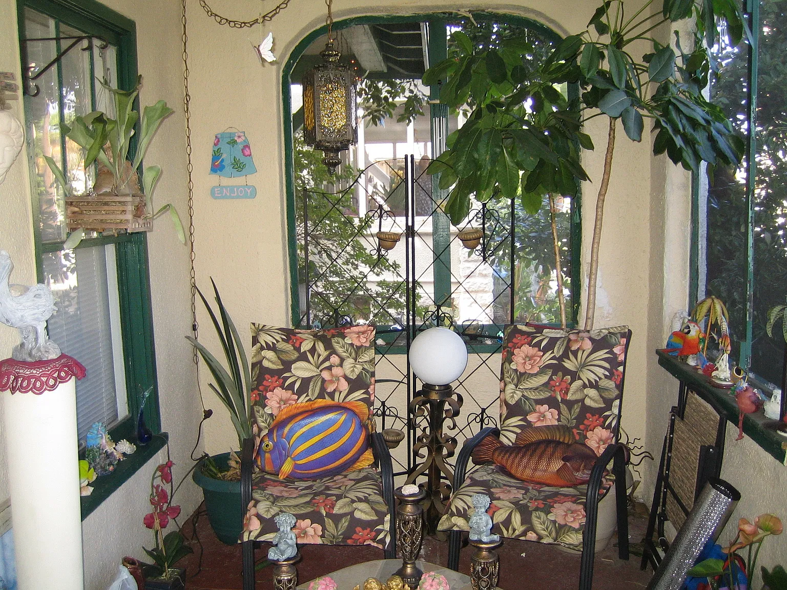 2 bed, 900 sqft, $1,600 — Photo 1