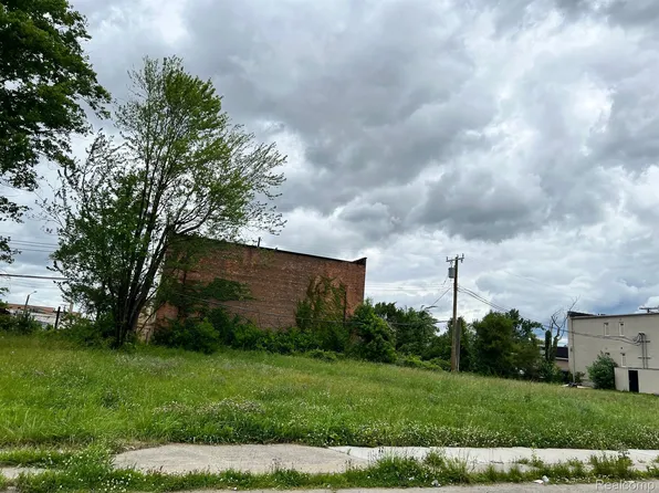 14267 Fordham St, Detroit, MI 48205