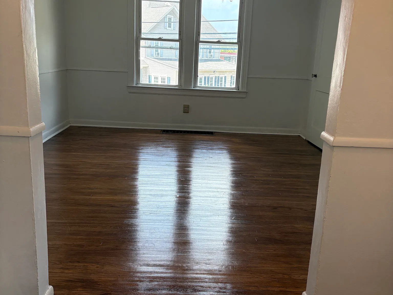 2 bed, 2000 sqft, $1,500 — Photo 4