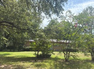 1006 Cypress Ln, Greenwood, MS 38930