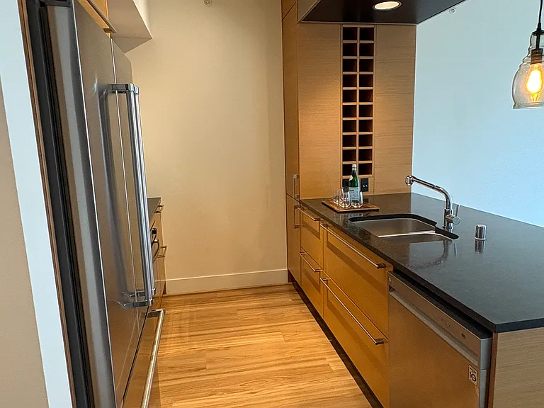 820 Blanchard St #1606 — Photo 9