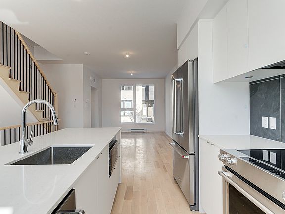 5th image of 4831 Rue Gilford