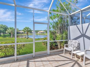 9564 Crescent View Dr N, Boynton Beach, FL 33437