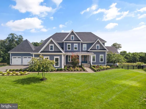 25192 Lotus Pond Pl, Aldie, VA 20105