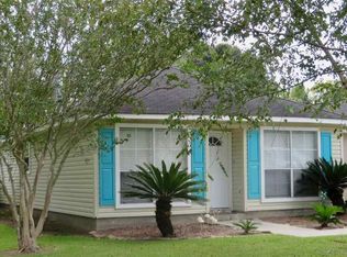 30428 Fairway View Dr, Denham Springs, LA 70726