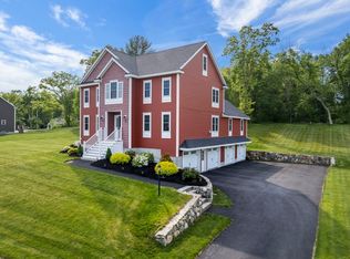 4 Fieldstone Ln, North Billerica, MA 01821