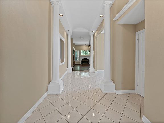 5th image of 6619 Shelton Home Ct