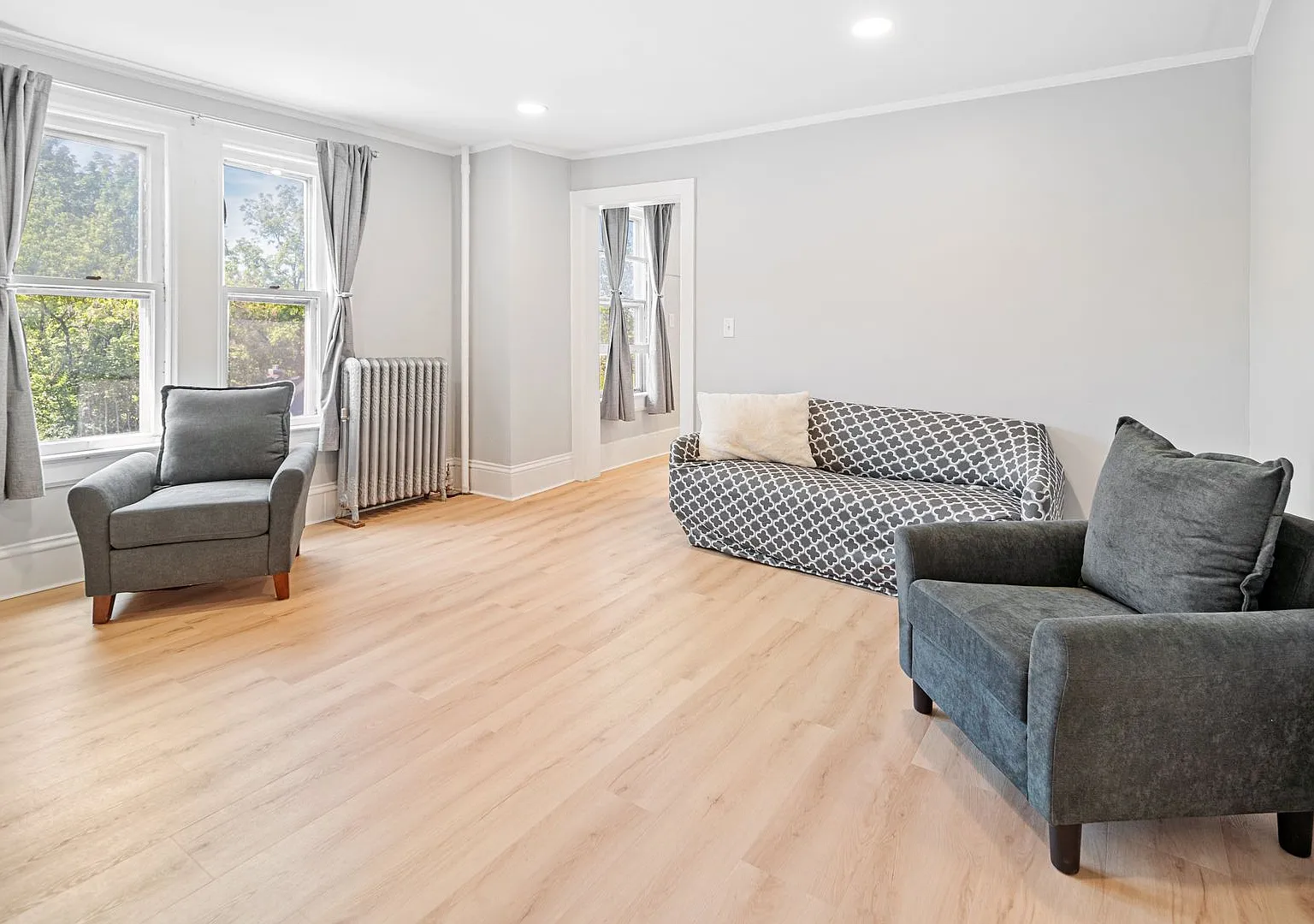 202 Stewart Ave — Photo 4