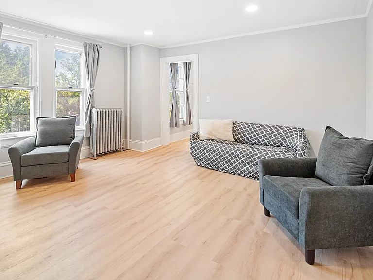 202 Stewart Ave — Photo 29