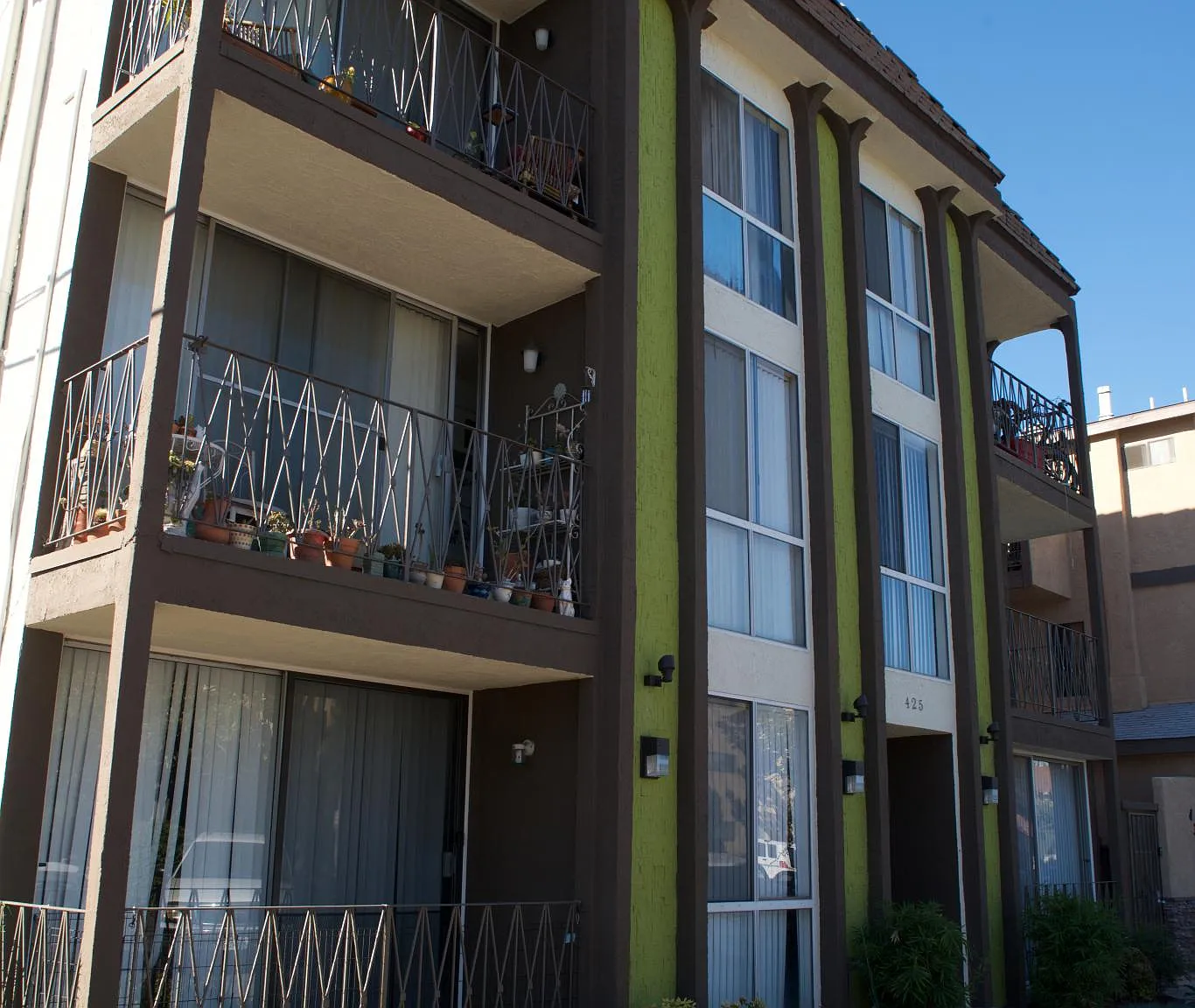 Studio, 558 sqft, $1,625 — Photo 1