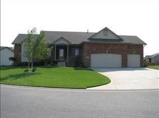 3613 N Ridge Port St, Wichita, KS 67205