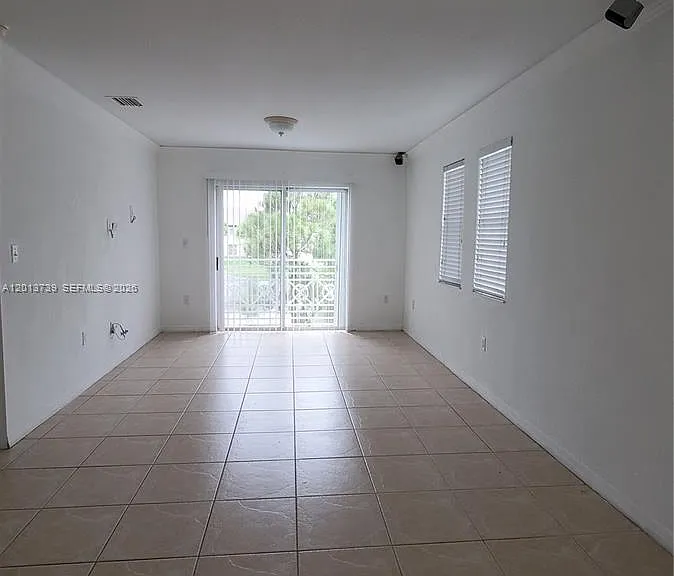 8804 NW 109th Pl #402 — Photo 4
