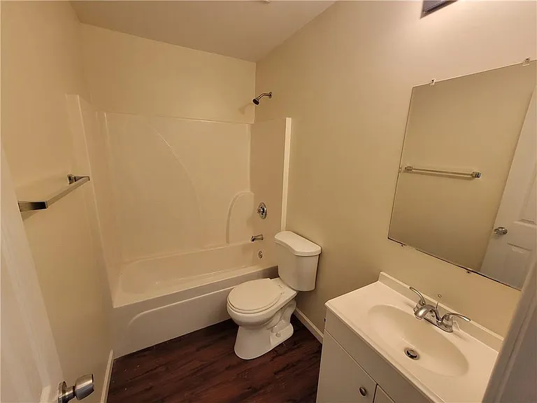 9169 Bent Pine Ct NE — Photo 10