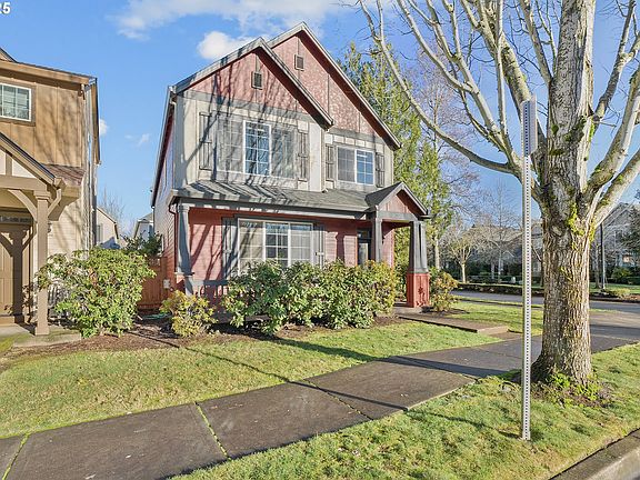 3rd image of 1093 SE Bianca St
