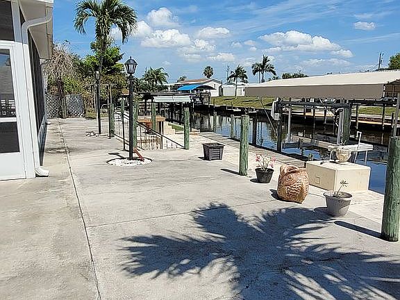 4th image of 4743 Flamingo Dr